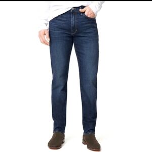 NWOT Joe's Jeans The Brixton Straight + Narrow Jeans in Kinetic Wash Sz. 32 x 32